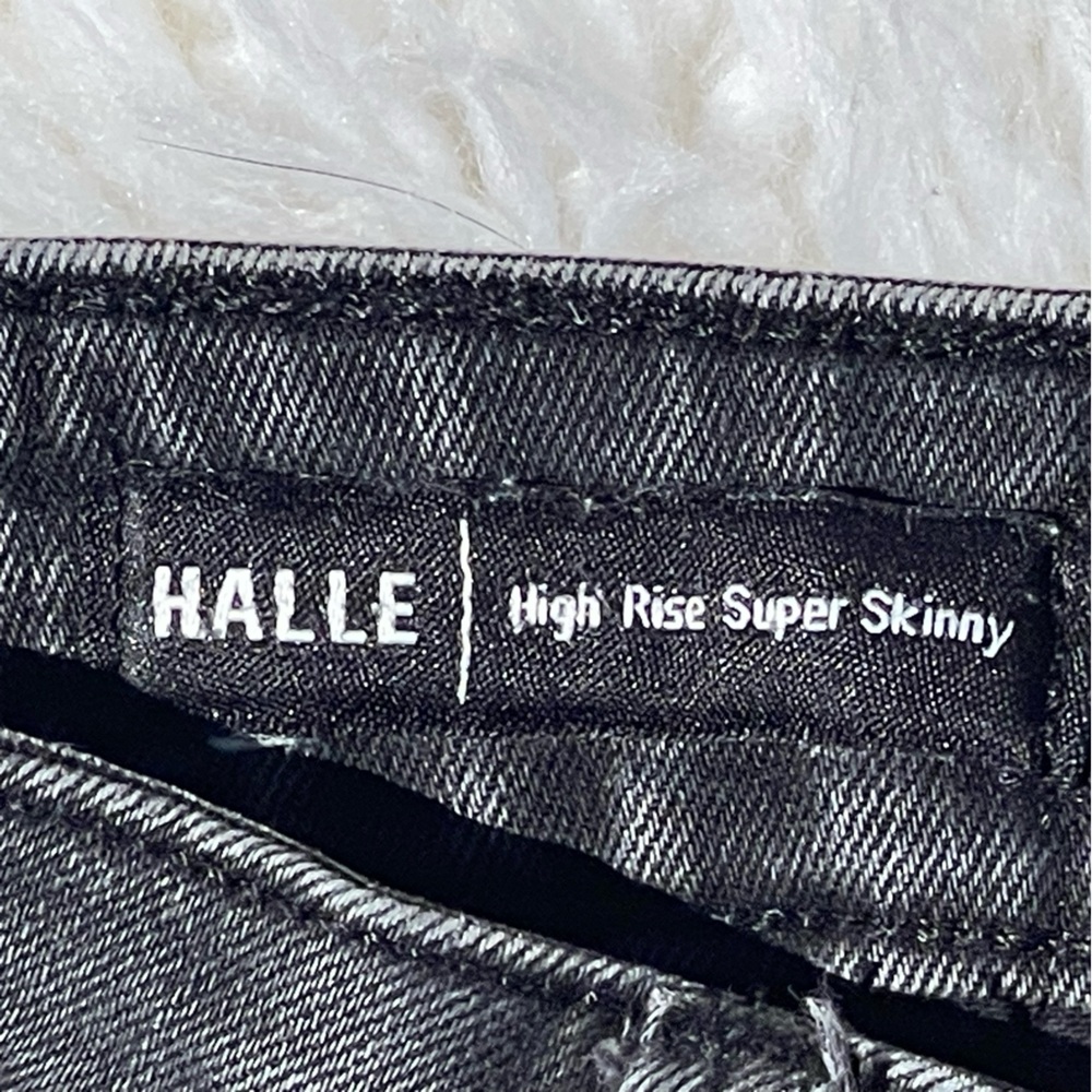 True Religion Halle High Rise super Skinny Black Jean. 26” waist 26” inseam. - Picture 3 of 9